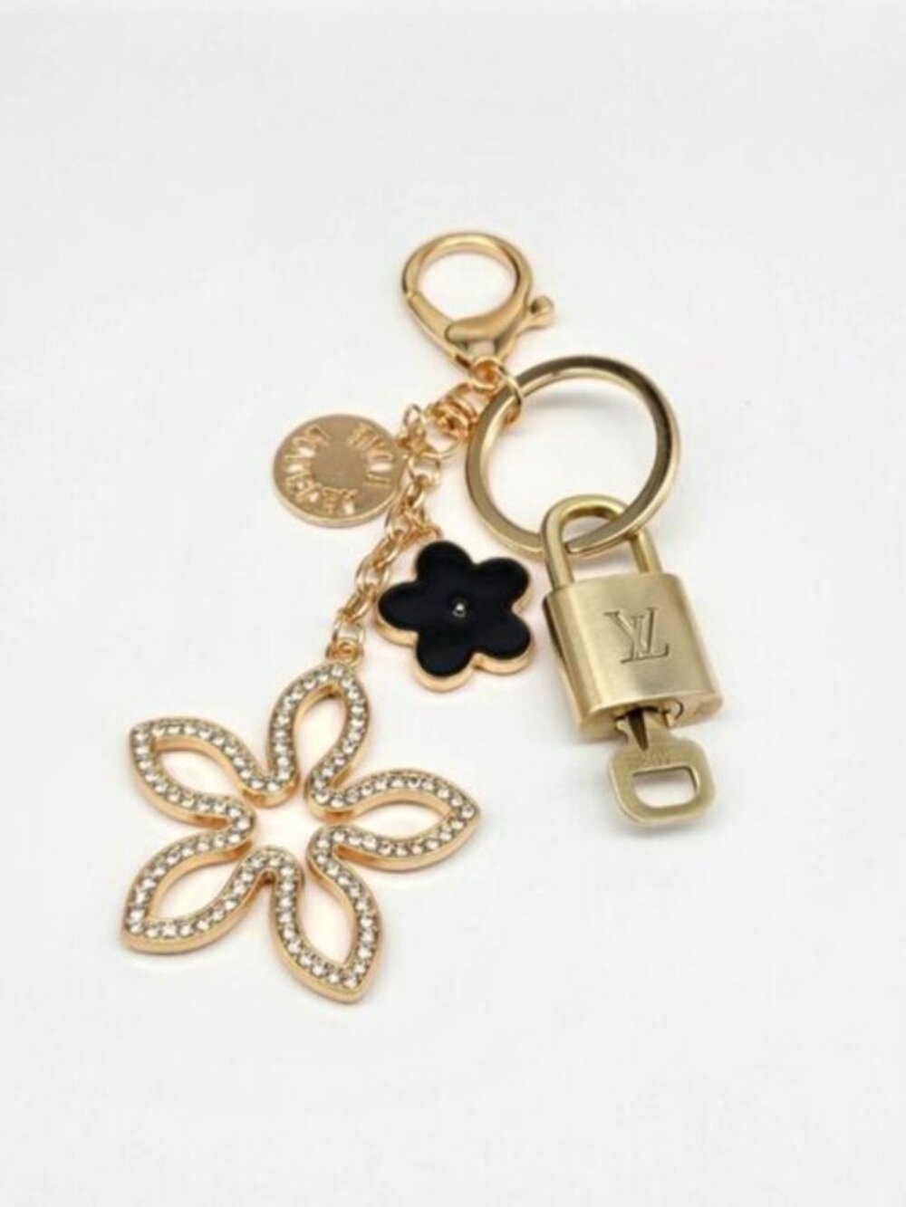 Authentic Louis Vuitton Gold Padlock 🔒 Key Set w/ Unbranded Clover Bag Charm - Picture 11 of 11